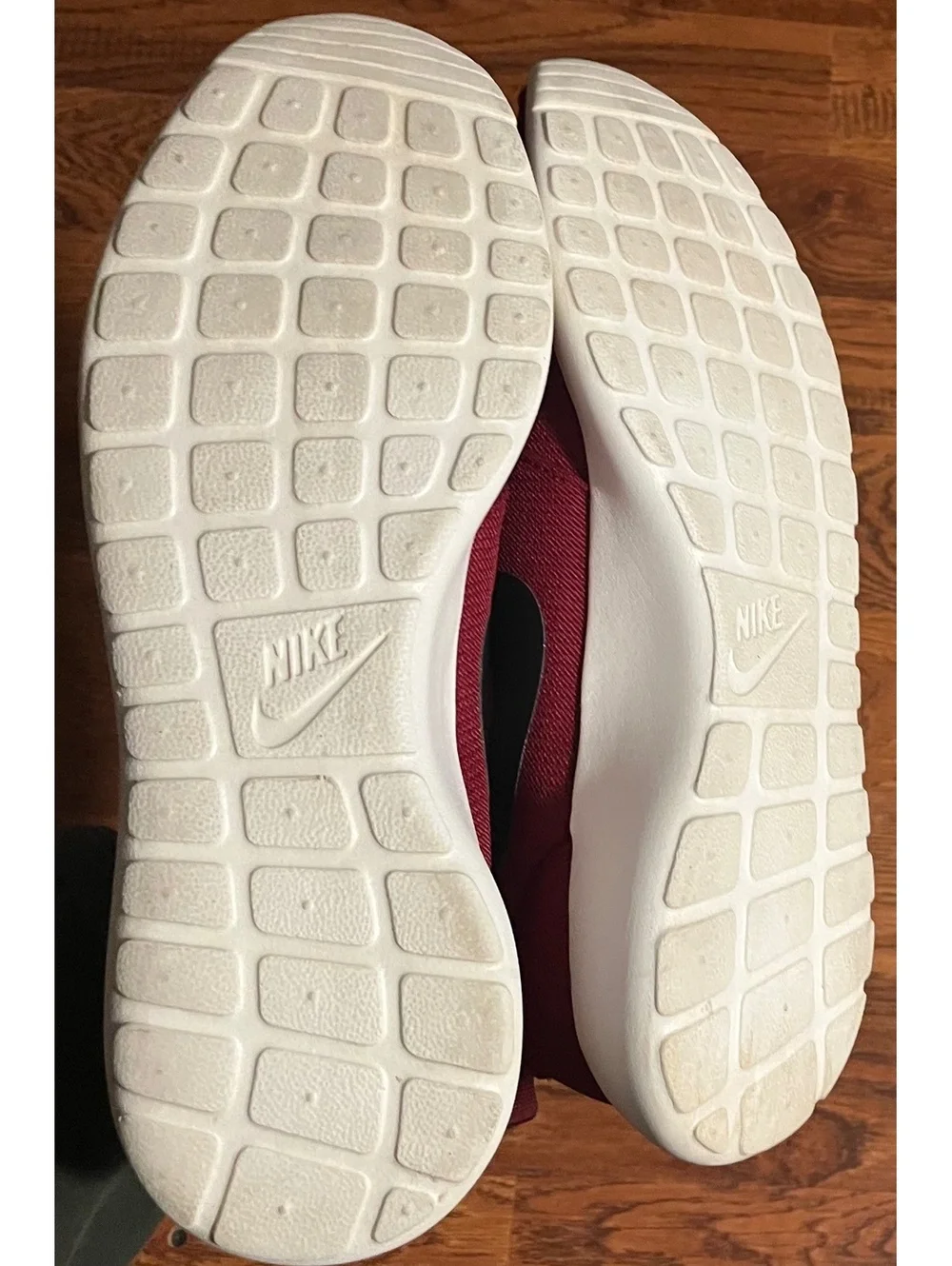 Nike Roshe One Men's Running Shoes Size 12 Burgundy with Off